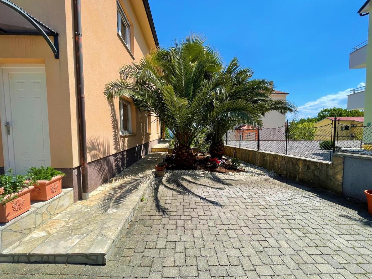 Grand Pool Apartment Ika-Opatija Exterior photo
