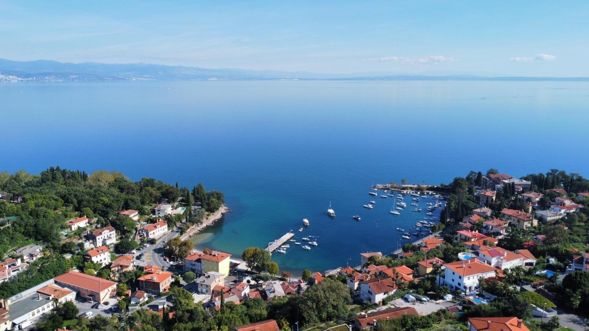 Grand Pool Apartment Ika-Opatija Exterior photo