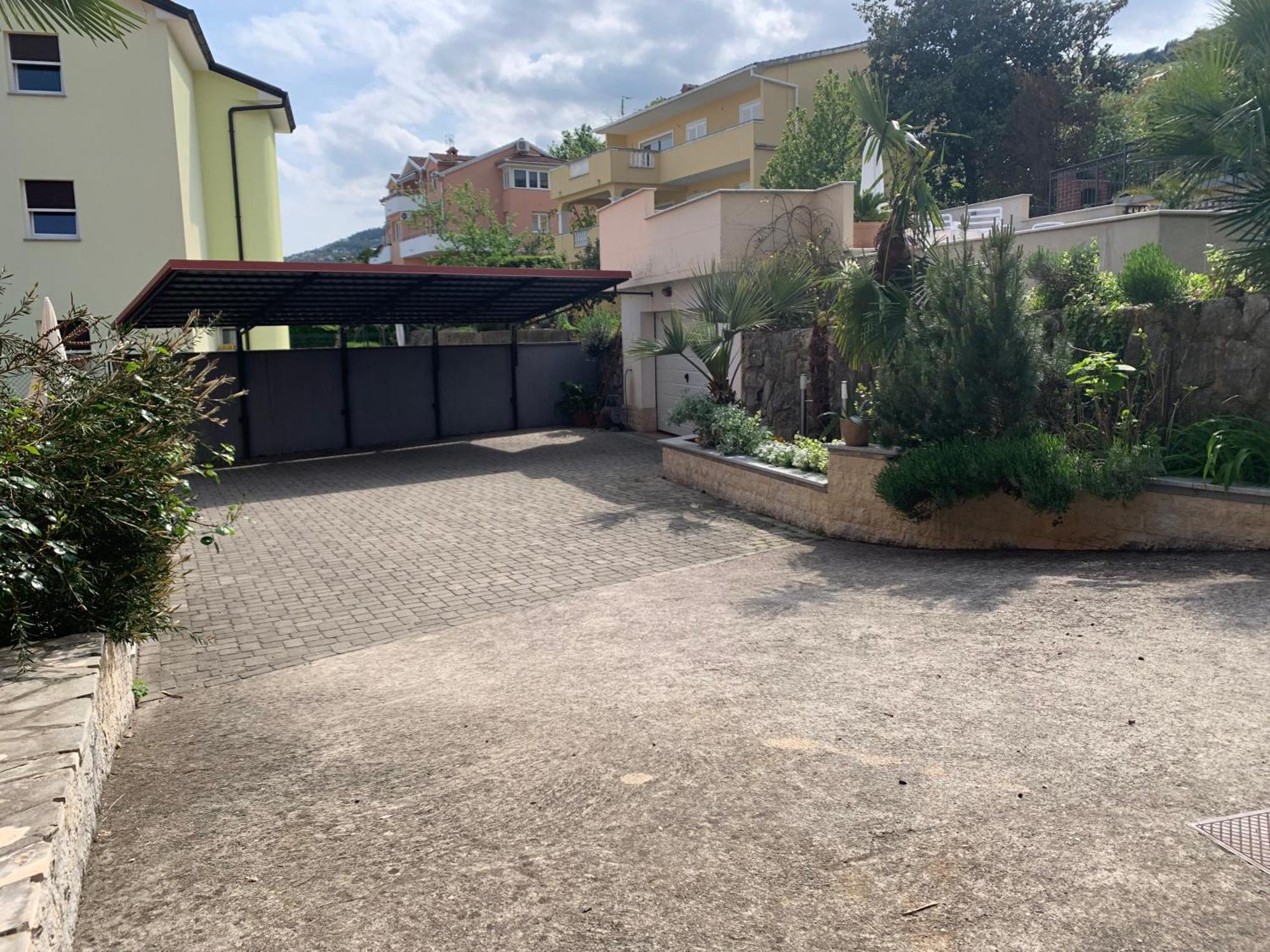 Grand Pool Apartment Ika-Opatija Exterior photo