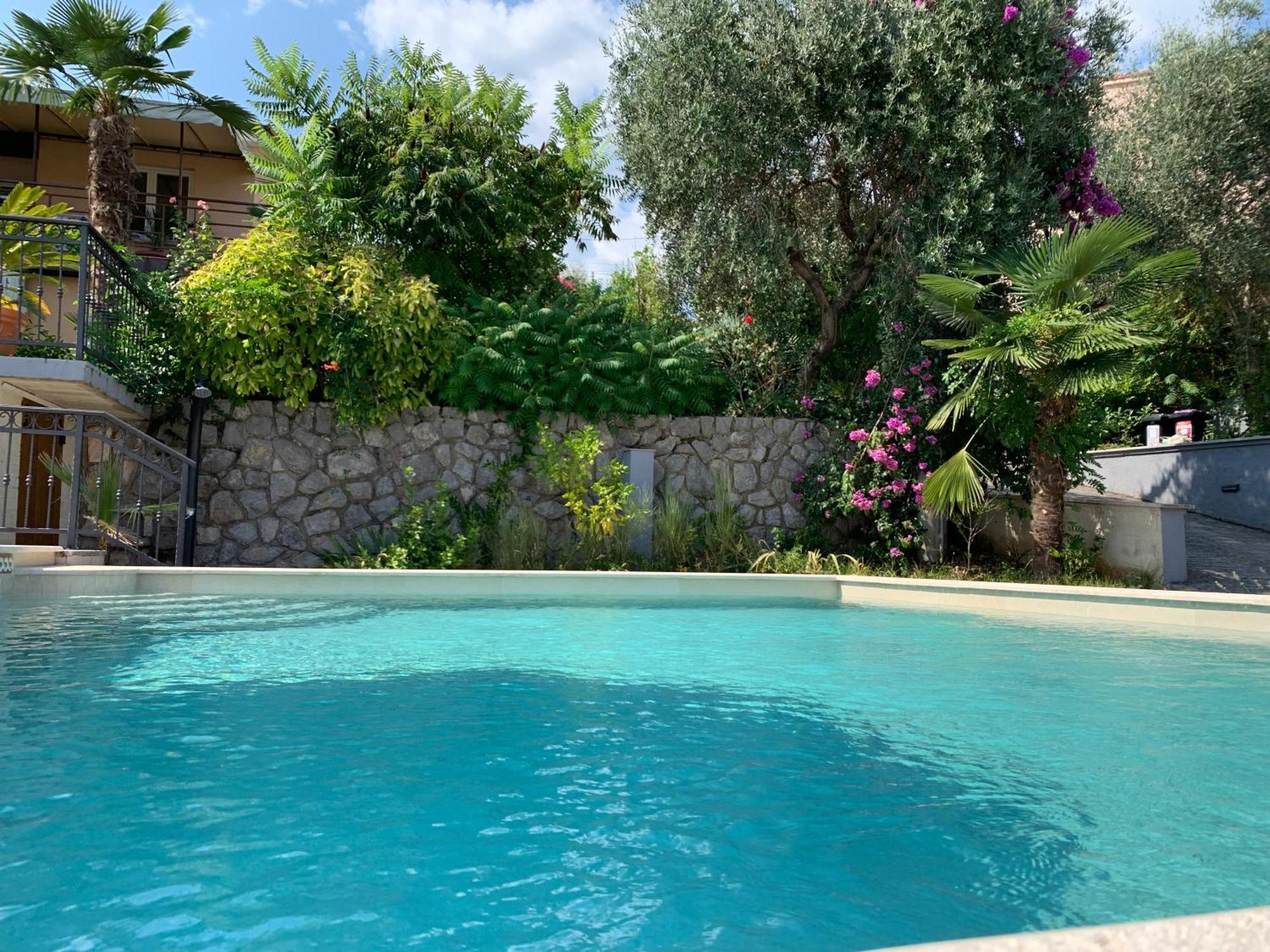 Grand Pool Apartment Ika-Opatija Exterior photo